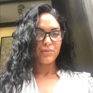 Meet your Posher, Lena